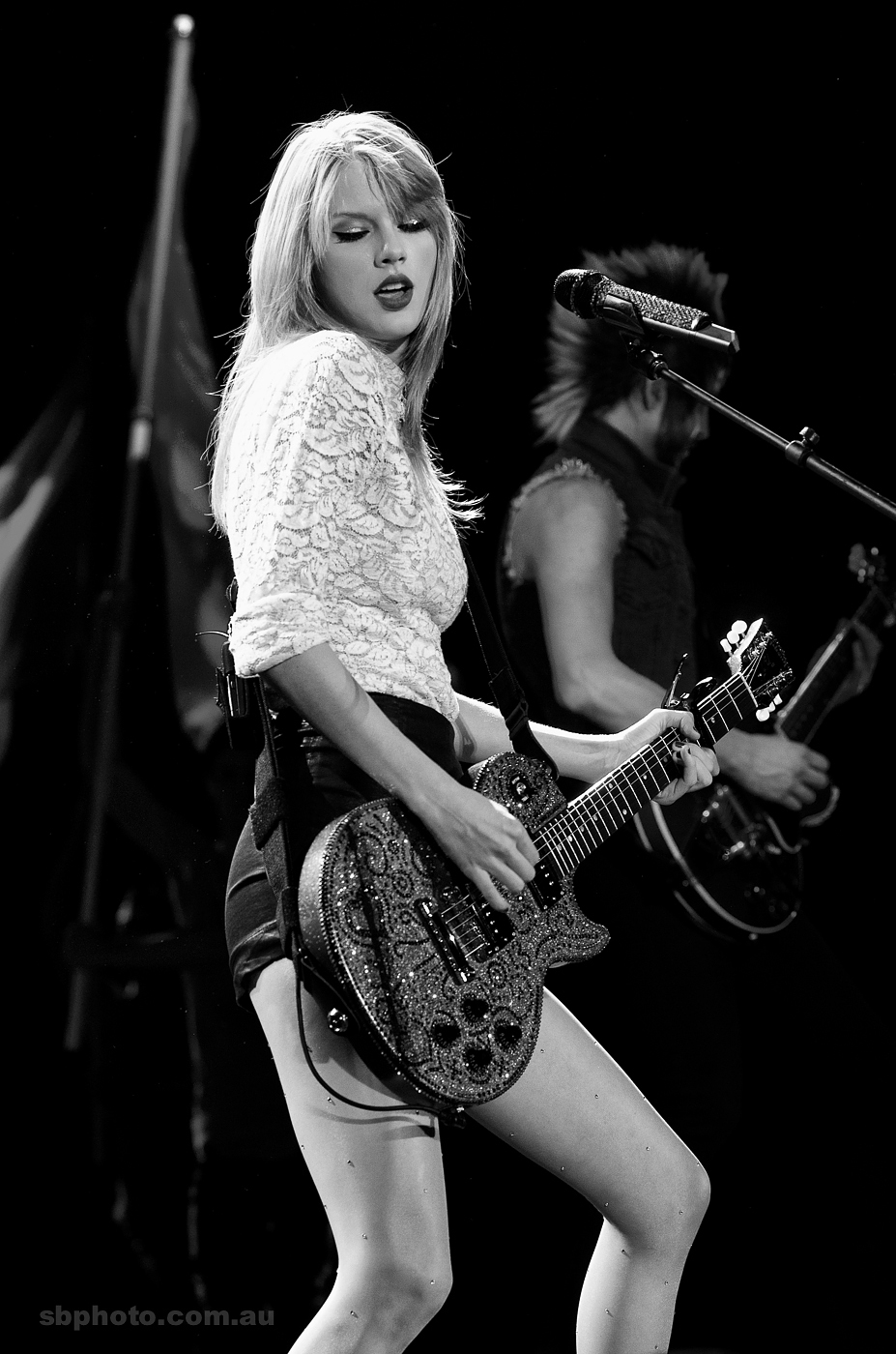 Taylor Swift - 7DEC2013