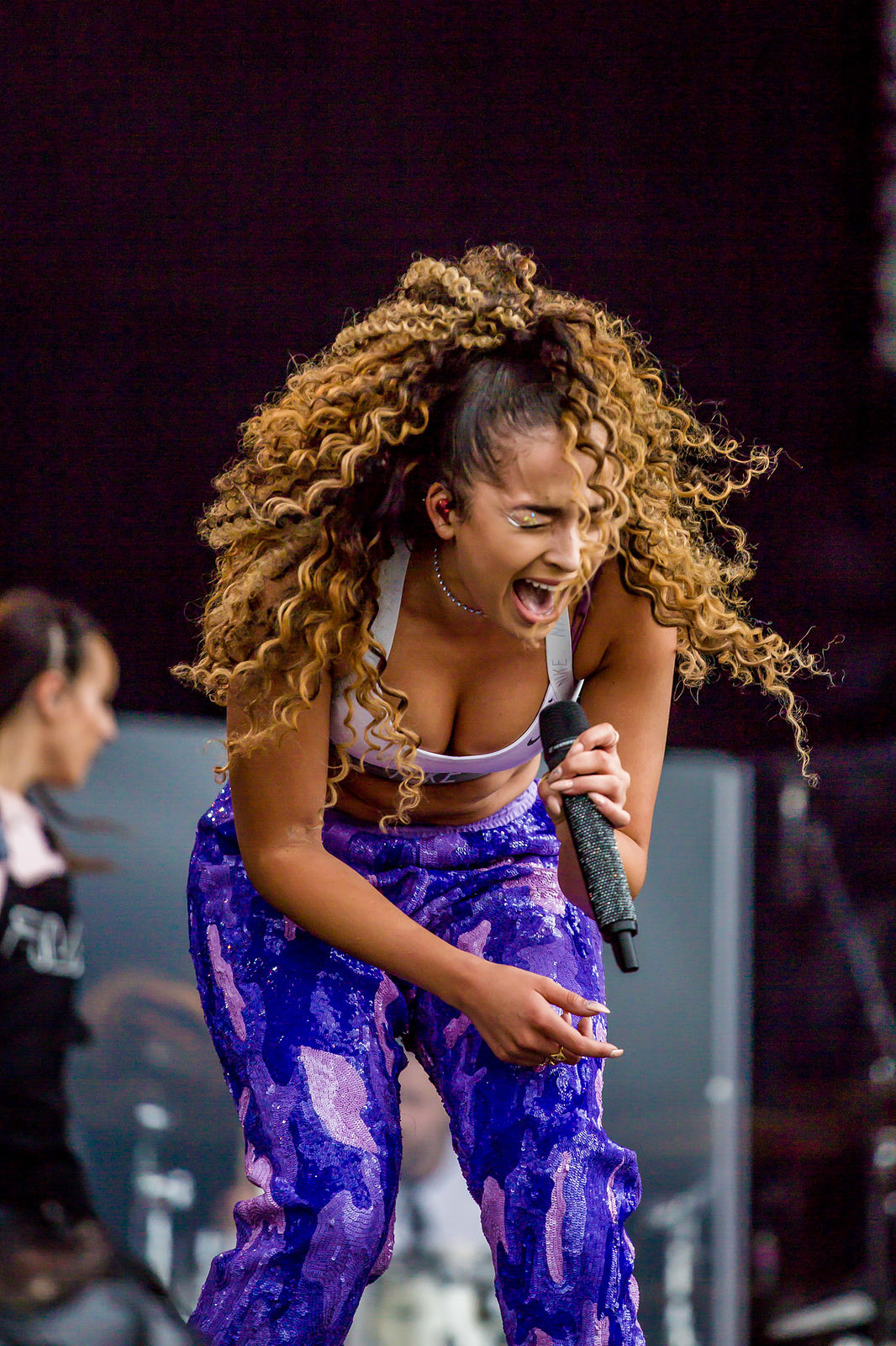 Ella Eyre