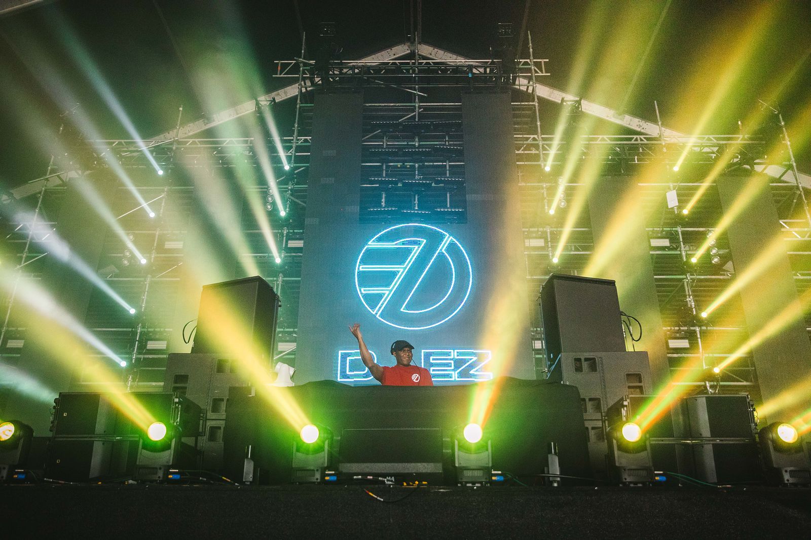 DJ EZ